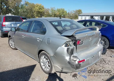 2010 Mitsubishi Lancer Es z USA, uszkodzony, nr VIN JA32U2FU2AU010332